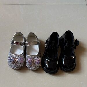 NWOT Glittery Silver and Shiny Black Kids Shoes size 11.5-12